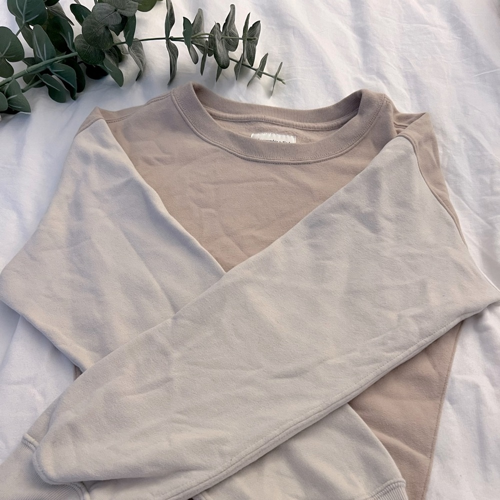 ✨Cute✨ sweater , offers welcome!